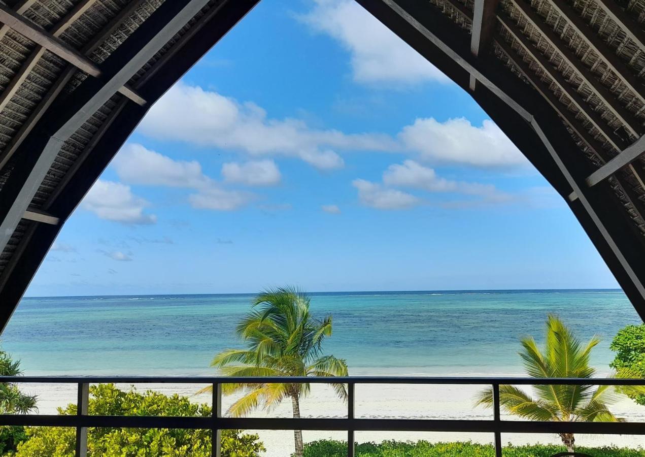 Kijani Beach Villas Bwejuu Kültér fotó